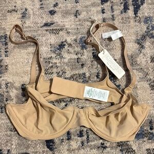 NWT Aerie Tan Bra with Adjustable Straps and Smooth Cups